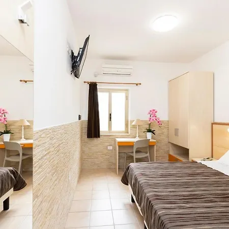 Szálloda Torrente 3*